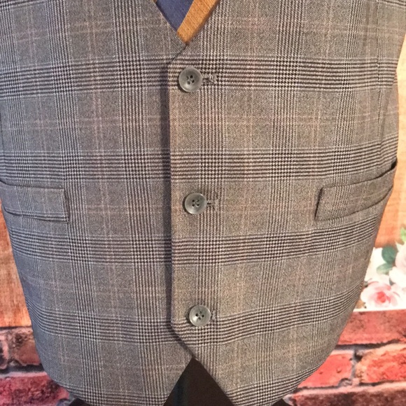 Dress Vest - Picture 3 of 17